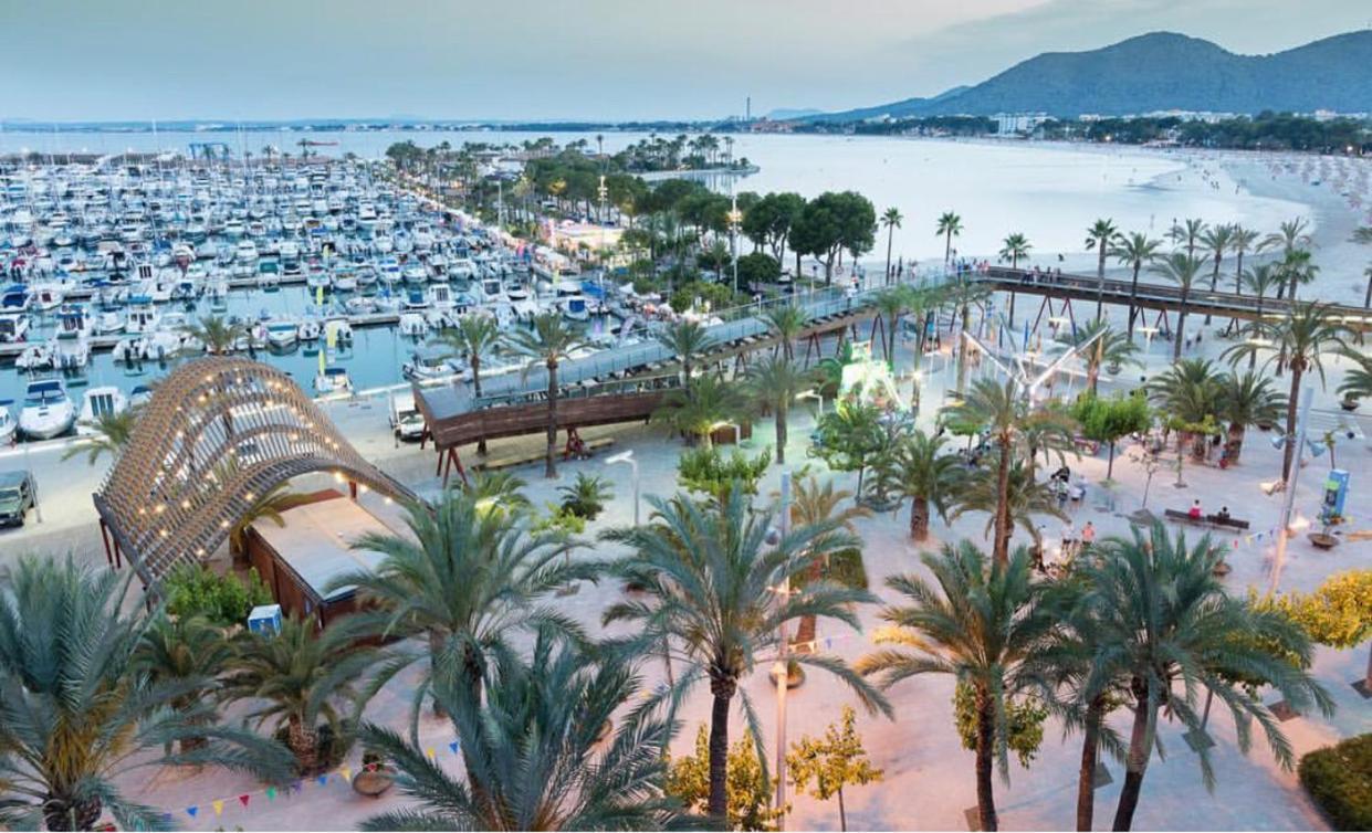 Aquamarina Beach Alcudia  Luaran gambar